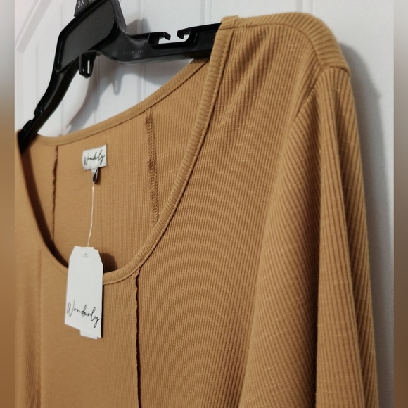 New Knit Yellow Top / Size 2X - Picture 3 of 6